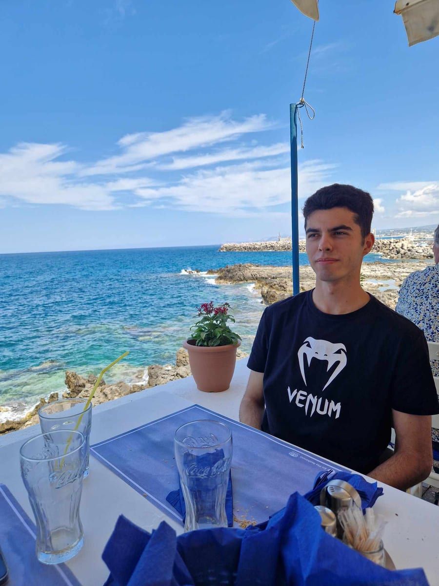 Profil de Larbi